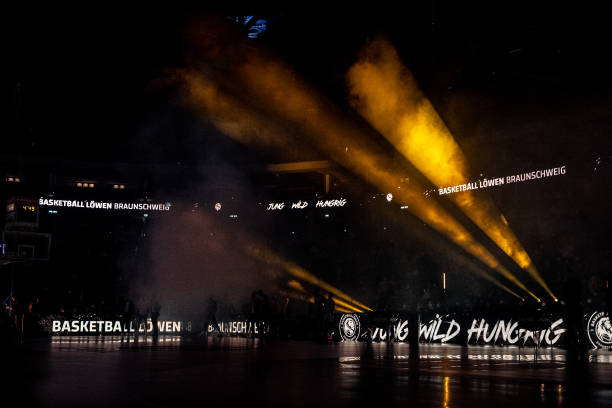 保持着高水 保持着高水