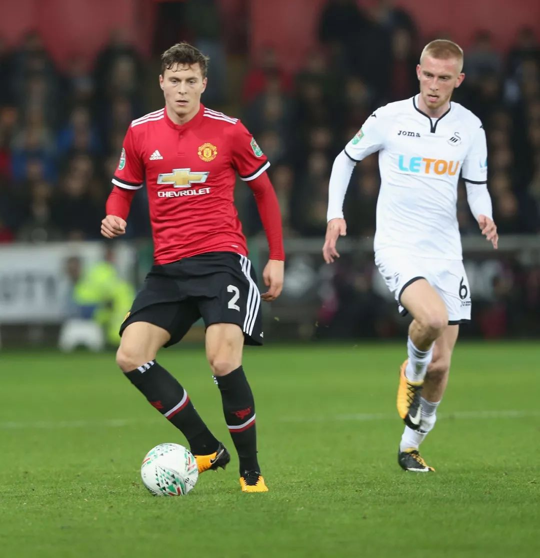 费兰再次接 费兰再次接