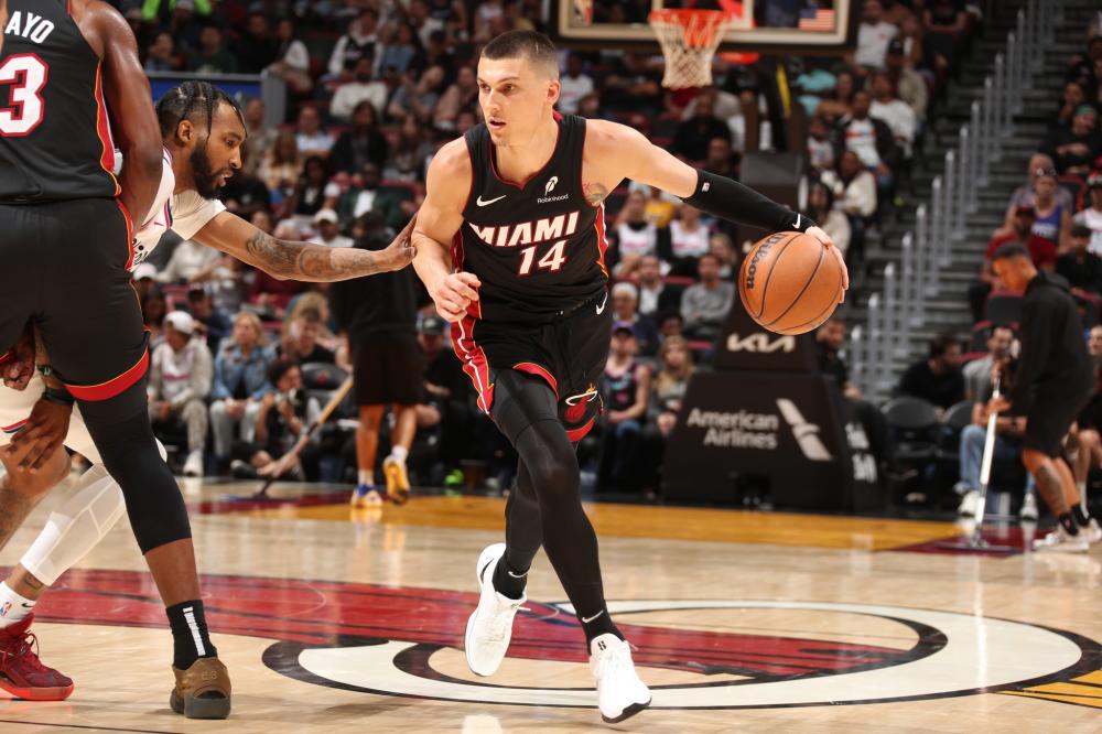 间的默契配 间的默契配