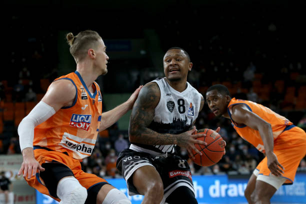 球迷们可以 球迷们可以